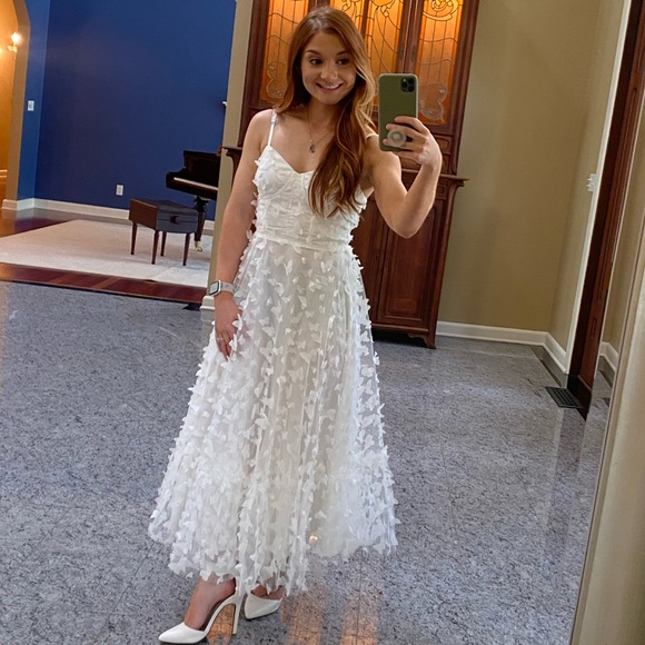 Lulus Dresses & Skirts - Lulu’s White Butterfly Dress